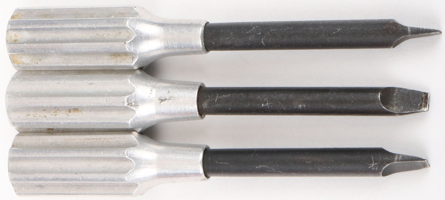 Item 90782 (Ended 20240531 231101) Lot of 3 S&W screwdrivers